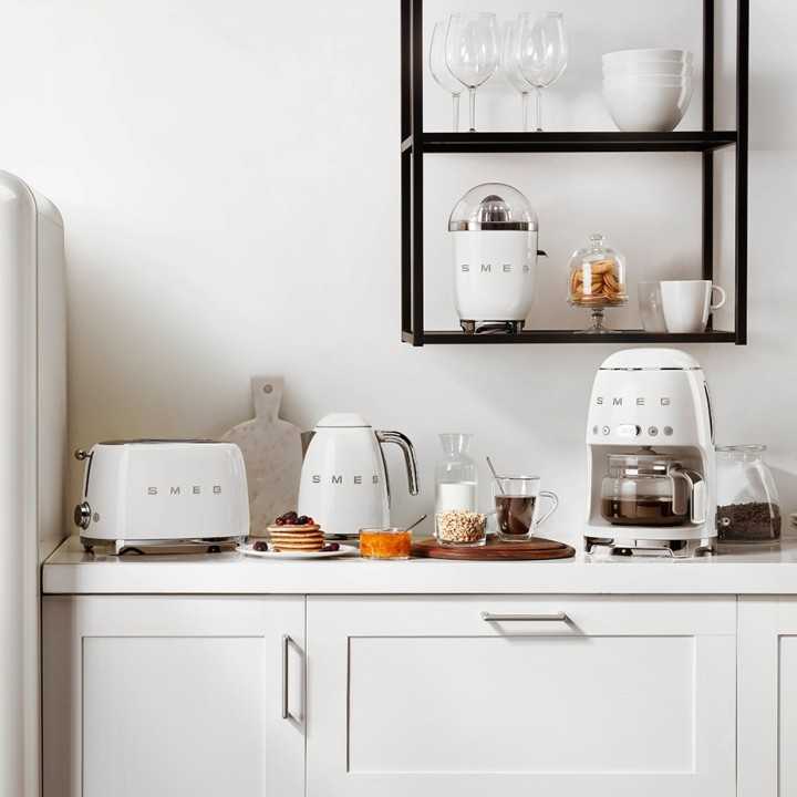 Smeg DCF02WHEU Drip Kaffemaskine Hvid Smeg DCF02WHEU Drip Kaffemaskine Hvid