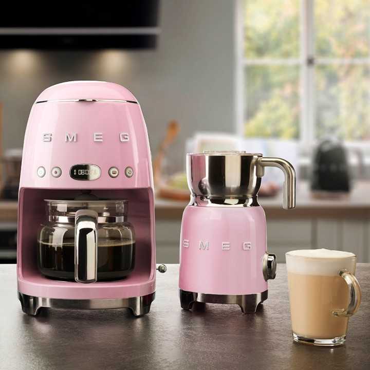 Smeg DCF02PKEU Drip Kaffemaskine Rosa Smeg DCF02PKEU Drip Kaffemaskine Rosa