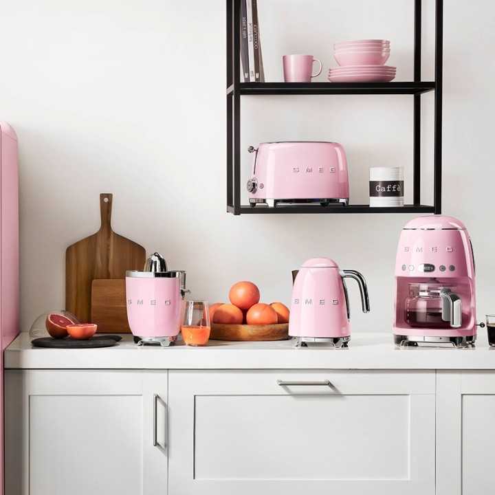 Smeg DCF02PKEU Drip Kaffemaskine Rosa Smeg DCF02PKEU Drip Kaffemaskine Rosa