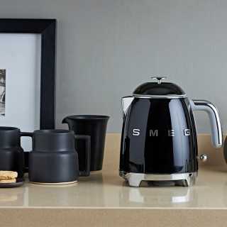 Smeg KLF05BLEU Minielkedel 0,8L Sort