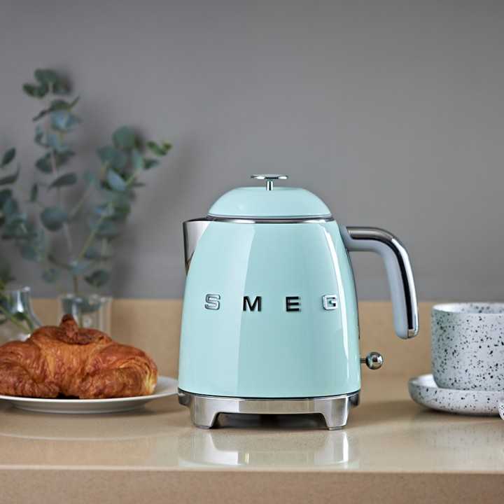Smeg KLF05PGEU Minielkedel 0,8L Pastelgrøn Smeg KLF05PGEU Minielkedel 0,8L Pastelgrøn