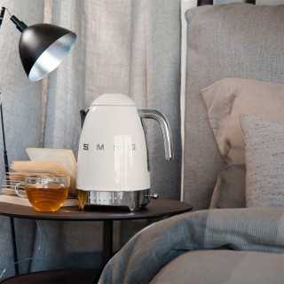 Smeg KLF04WHEU Elkedel m. Temperatur 1,7L Hvid Smeg KLF04WHEU Elkedel m. Temperatur 1,7L Hvid