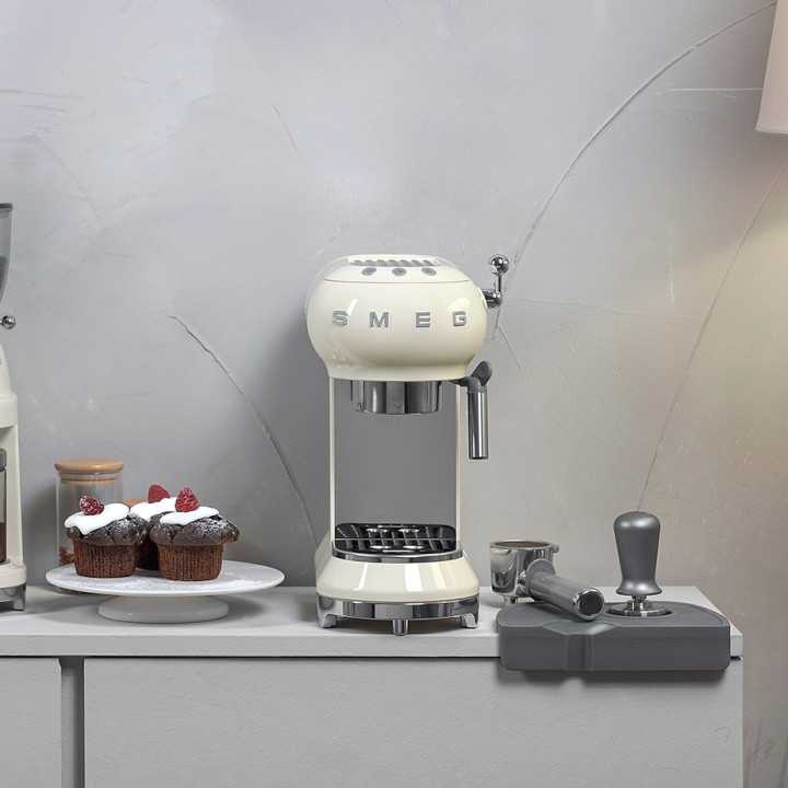 Smeg ECTS01 Kaffestamper Grå Smeg ECTS01 Kaffestamper Grå
