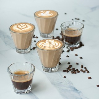 Loveramics Twisted Cappuccino Glas 18 cl 1 Stk Grøn Loveramics Twisted Cappuccino Glas 18 cl 1 Stk Grøn