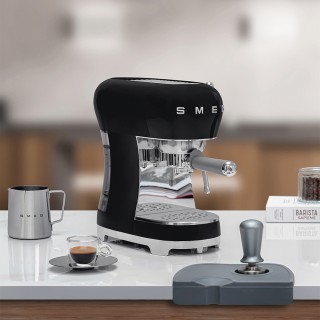 Smeg ECF02BLEU Espressomaskine Sort Smeg ECF02BLEU Espressomaskine Sort