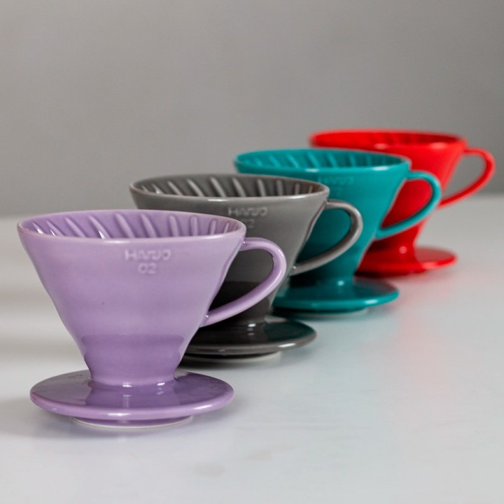 Hario Filterbryg Sæt Inkl. V60-02 Keramik Dripper 2 Kop, Server 0,6 L & Kedel Hario Filterbryg Sæt Inkl. V60-02 Keramik Dripper 2 Kop, Server 0,6 L & Kedel