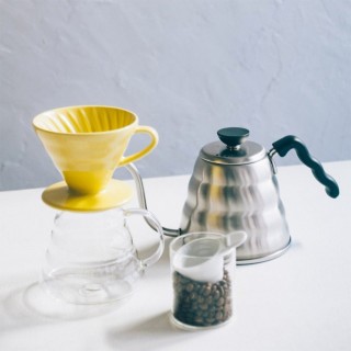 Hario Filterbryg Sæt Inkl. V60-02 Keramik Dripper 2 Kop, Server 0,6 L & Kedel