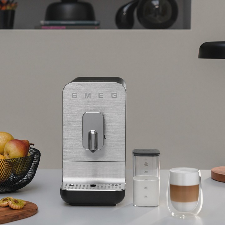 Smeg BCC13BLMEU Espressomaskine Sort Smeg BCC13BLMEU Espressomaskine Sort