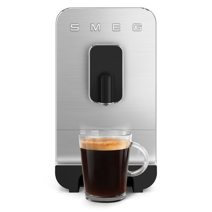 Smeg BCC11BLMEU Espressomaskine Sort Smeg BCC11BLMEU Espressomaskine Sort