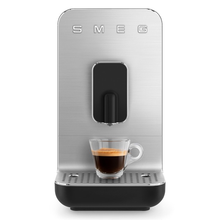Smeg BCC11BLMEU Espressomaskine Sort Smeg BCC11BLMEU Espressomaskine Sort