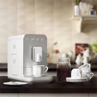 Smeg BCC11WHMEU Espressomaskine Hvid Smeg BCC11WHMEU Espressomaskine Hvid