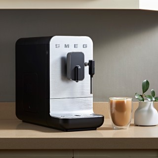 Smeg BCC12BLMEU Espressomaskine Sort Smeg BCC12BLMEU Espressomaskine Sort