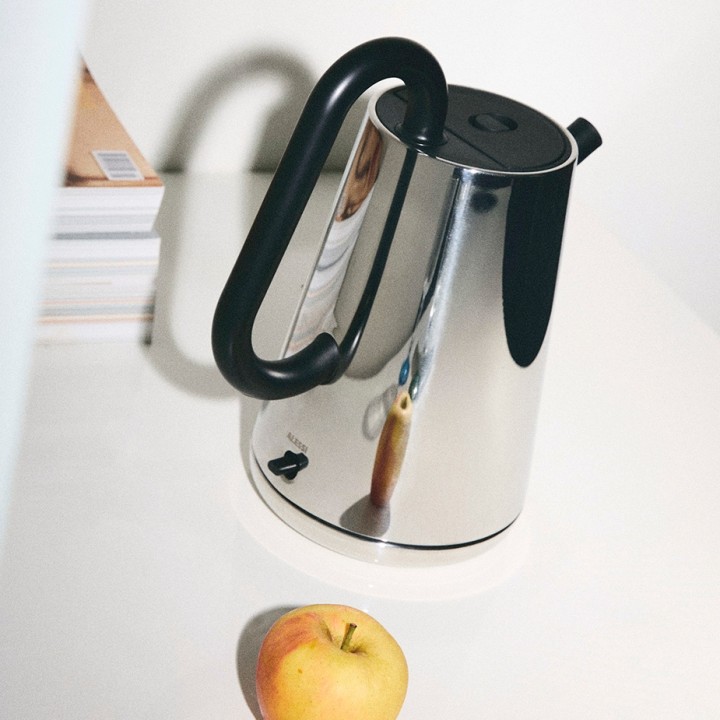 Alessi Toru Elkedel 1,7 L Stål Alessi Toru Elkedel 1,7 L Stål
