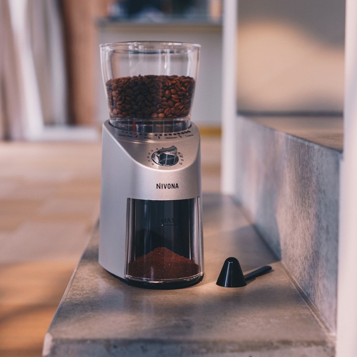 Nivona Cafe Grano 130 Elektrisk Kaffekværn Inkl. 2kg Crema Intenso Hele kaffebønner