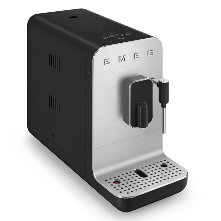 Smeg BCC12BLMEU Espressomaskine Sort Inkl. Mælkekande 0,35L & Rigtig Kaffe Crema Intenso 1kg Hele kaffebønner Smeg BCC12BLMEU Espressomaskine Sort Inkl. Mælkekande 0,35L & Rigtig Kaffe Crema Intenso 1kg Hele kaffebønner