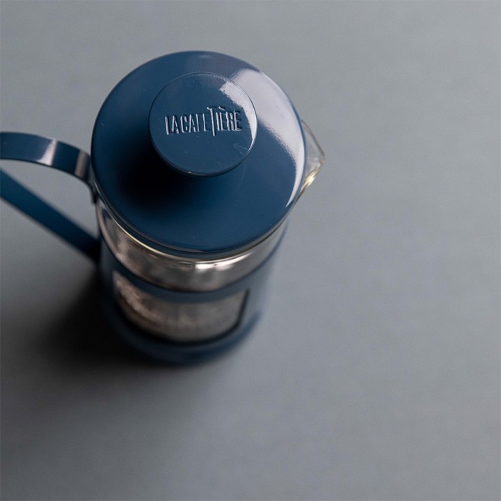 La Cafetière Monaco 3 Kop. Stempelkande Marineblå La Cafetière Monaco 3 Kop. Stempelkande Marineblå