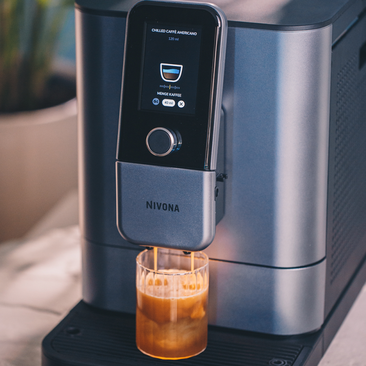 Nivona NIVO 8107 Pearl Blue Espressomaskine Inkl. Afkalkning, Kalkfilter, Mælkerens, Rensepiller & 1kg Hele kaffebønner