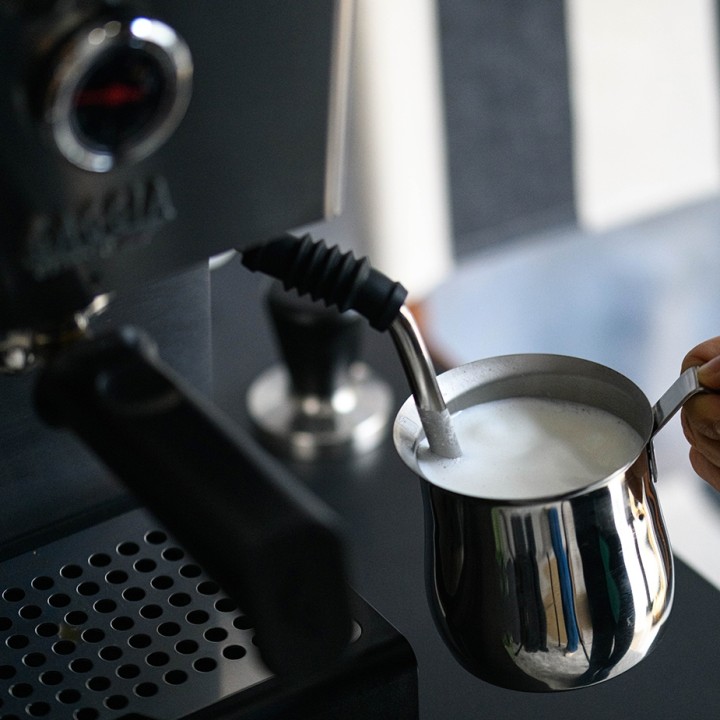 Gaggia Classic GT Stål Espressomaskine Inkl. Gaggia MDF 55 Chrome Espressokværn & House of Barista Knockbox