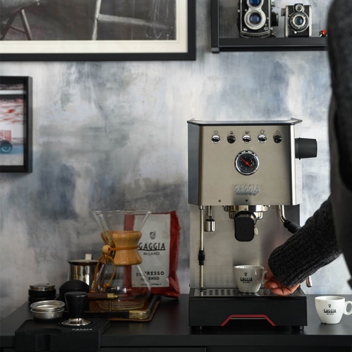 Gaggia Classic GT Stål Espressomaskine Inkl. Gaggia MDF 55 Chrome Espressokværn & House of Barista Knockbox