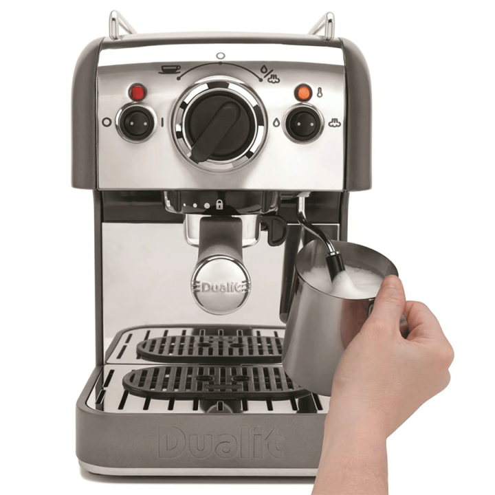 Dualit 3 in 1 Espressomaskine Inkl. Kaffemølle & Mælkekande Dualit 3 in 1 Espressomaskine Inkl. Kaffemølle & Mælkekande