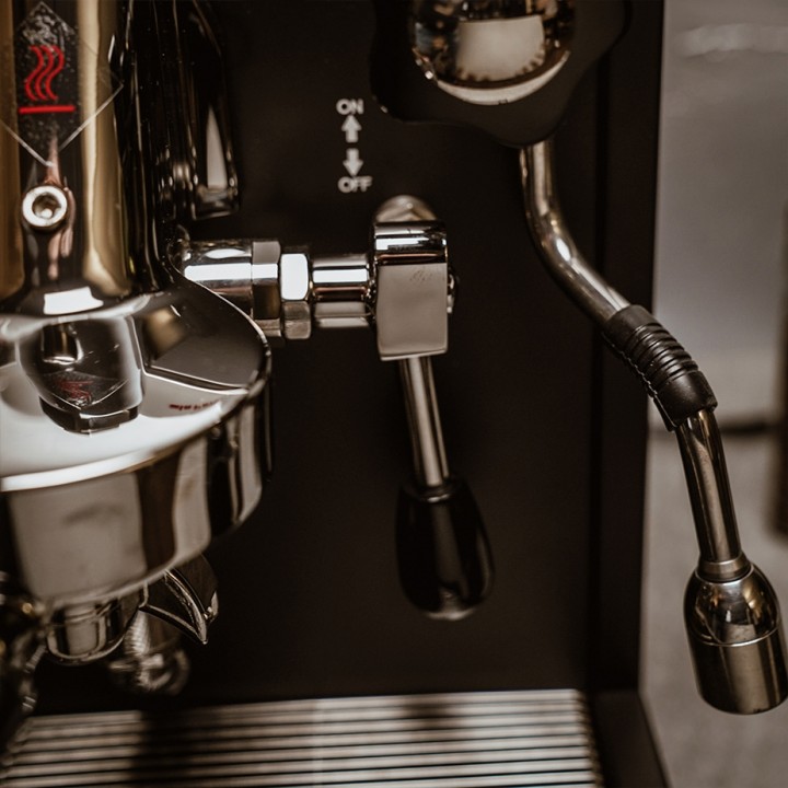 La Pavoni New Cellini Classic Sort LPSCCB01EU Espressomaskine Inkl. Prosumer Chrome LPGGRI01EU Espressokværn