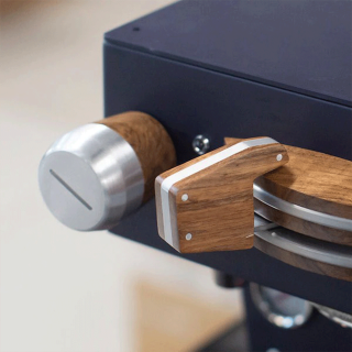 La Marzocco Trædetaljer til Linea Mini Valnød