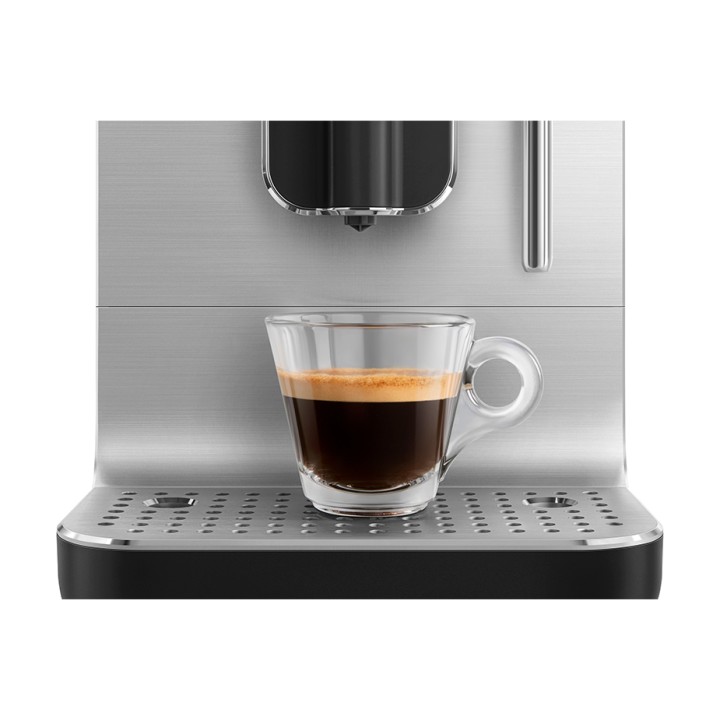 Smeg BCC12BLMEU Espressomaskine Sort Inkl. 1,8kg Rigtig Kaffe Mixpakke Hele Kaffebønner Smeg BCC12BLMEU Espressomaskine Sort Inkl. 1,8kg Rigtig Kaffe Mixpakke Hele Kaffebønner