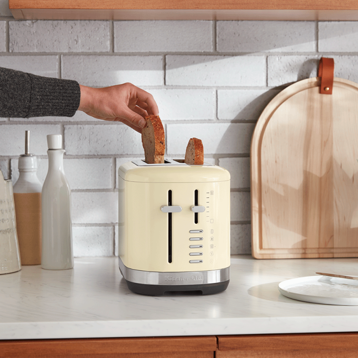 KitchenAid 5KMT2109EAC Brødrister 2 Skiver Creme KitchenAid 5KMT2109EAC Brødrister 2 Skiver Creme