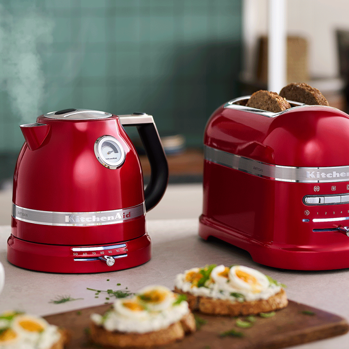 KitchenAid 5KEK1522ECA Artisan Elkedel 1,5 L Metallic Rød KitchenAid 5KEK1522ECA Artisan Elkedel 1,5 L Metallic Rød