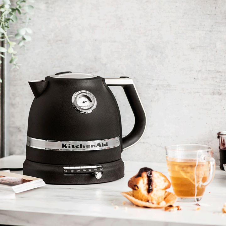 KitchenAid 5KEK1522EBK Artisan Elkedel 1,5 L Cast Iron Black KitchenAid 5KEK1522EBK Artisan Elkedel 1,5 L Cast Iron Black