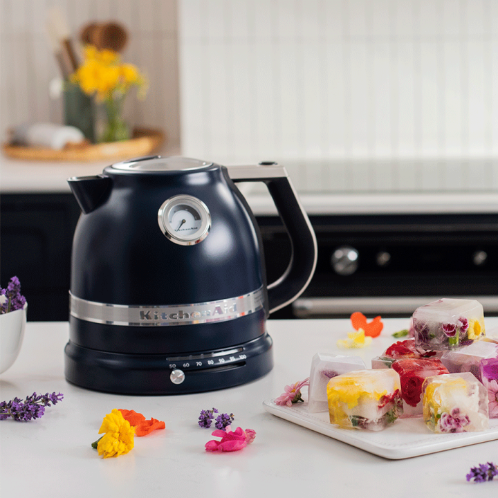 KitchenAid 5KEK1522EIB Artisan Elkedel 1,5 L Ink Blue KitchenAid 5KEK1522EIB Artisan Elkedel 1,5 L Ink Blue
