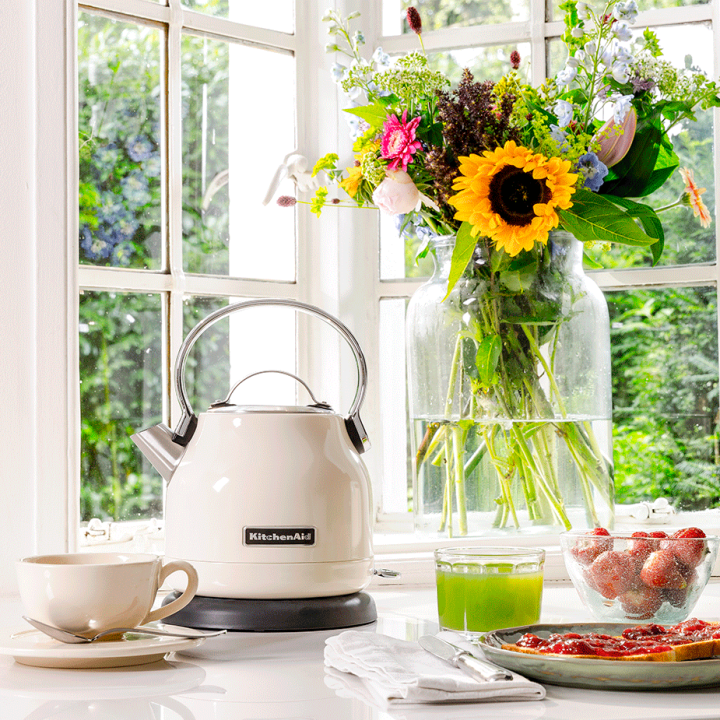 KitchenAid 5KEK1222EAC Elkedel 1,25 L Creme KitchenAid 5KEK1222EAC Elkedel 1,25 L Creme