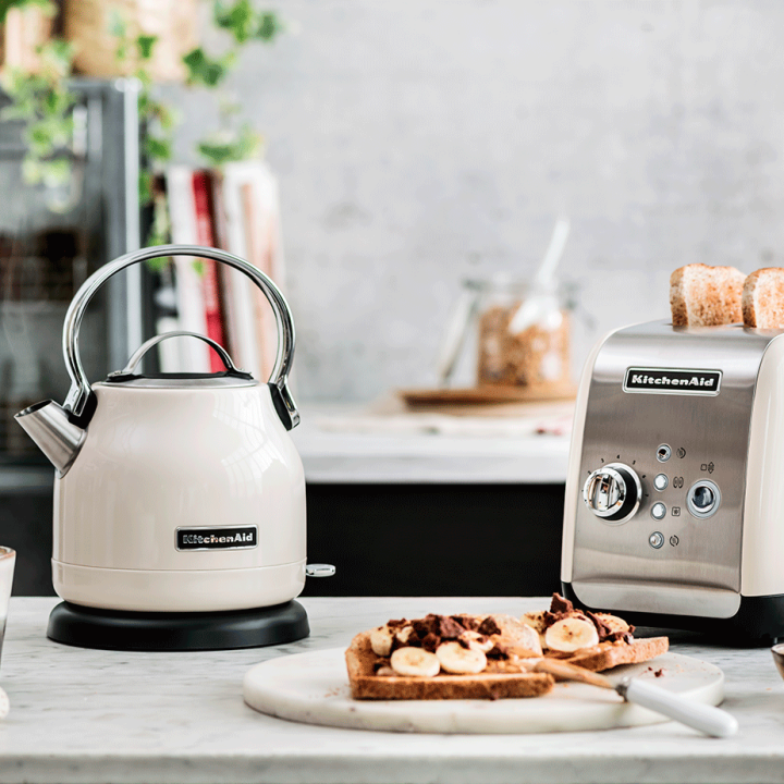 KitchenAid 5KEK1222EAC Elkedel 1,25 L Creme KitchenAid 5KEK1222EAC Elkedel 1,25 L Creme