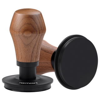 Normcore V4 Tamper med Fjeder & Titaniumsbelægning 58 mm Valnød