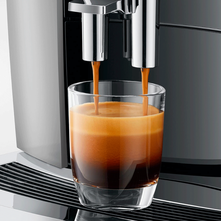 Jura E8 (EC) Platin Espressomaskine Inkl. Startpakke (DK sprog), Mælkebeholder & 6x400g Rigtig Kaffe