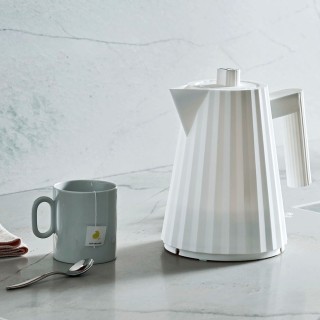 Alessi Plissé Elkedel 1 L Hvid