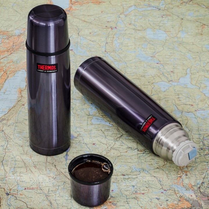 Thermos Light & Compact Termoflaske 0,75 L Midnight Blue