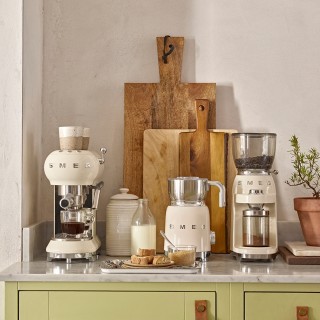 Smeg MFF11CREU Mælkeskummer Creme