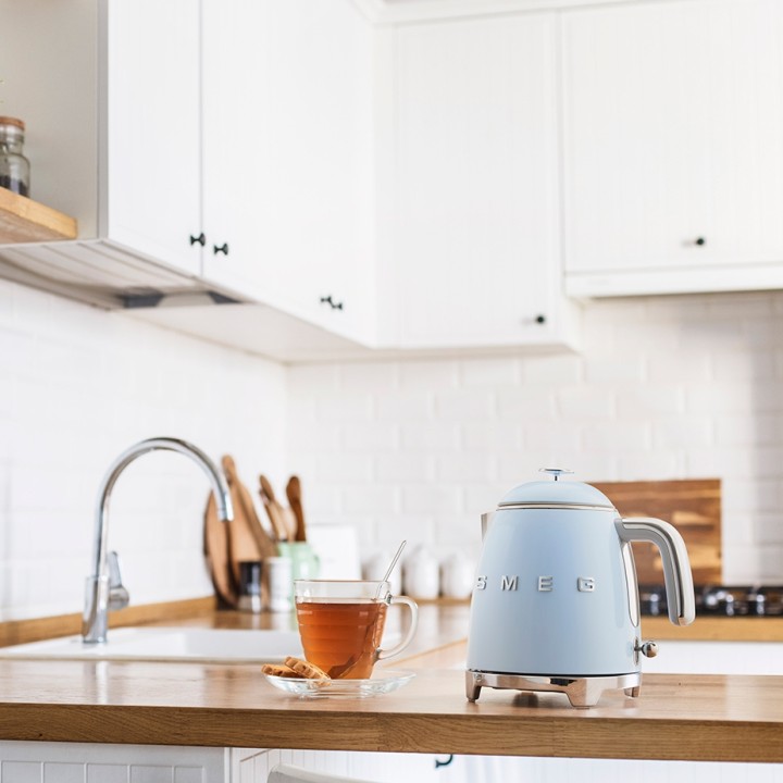 Smeg KLF05PBEU Minielkedel 0,8L Pastelblå