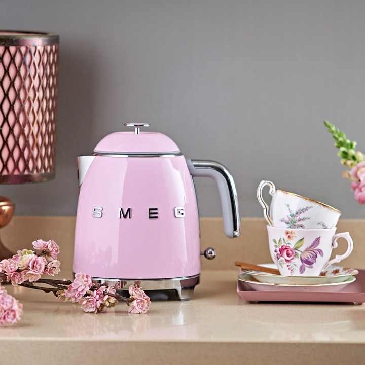 Smeg KLF05PKEU Minielkedel 0,8L Rosa