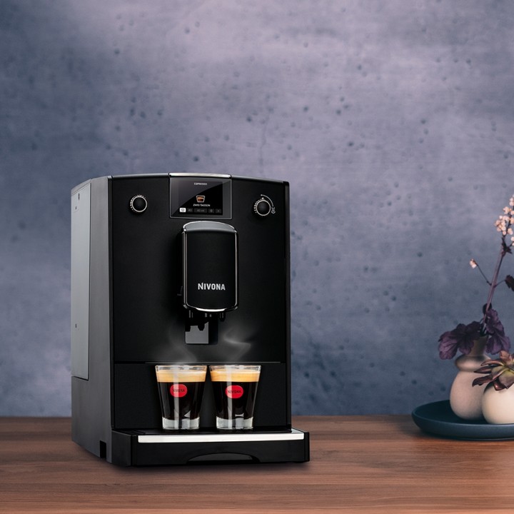 Nivona NICR 690 Mat Sort Espressomaskine Inkl. 4,2kg Rigtig Kaffe