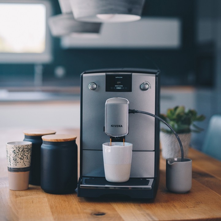 Nivona NICR 695 Titan Espressomaskine Inkl. 4,2kg Rigtig kaffe