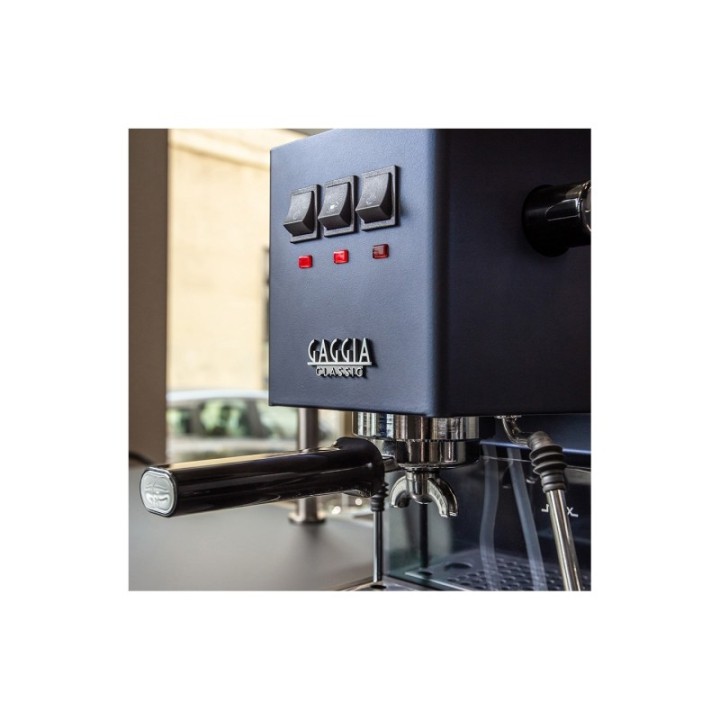 Gaggia Classic E24 Blå Espressomaskine Inkl. Eureka Mignon Perfetto & Baristaudstyr