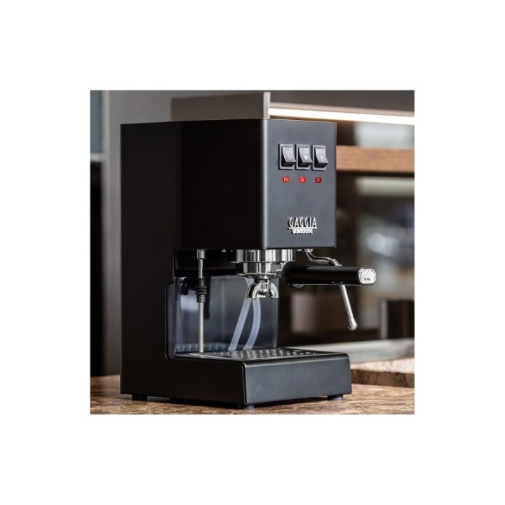 Gaggia Classic E24 Sort Espressomaskine Inkl. Baristaudstyr