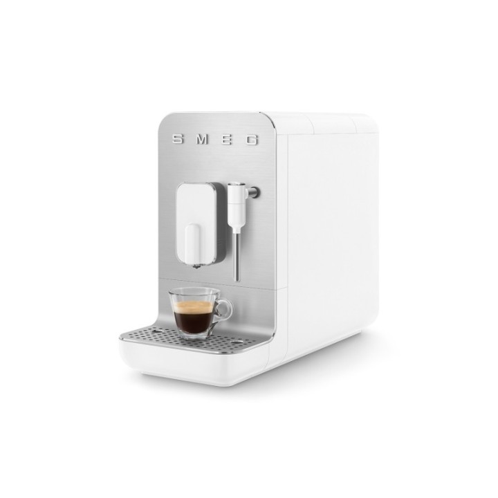 Smeg BCC12WHMEU Hvid Inkl. Mælkekande & Crema Intenso 1kg kaffebønner