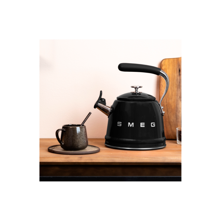 Smeg WKF01CR Fløjtekedel 2,3 L Sort