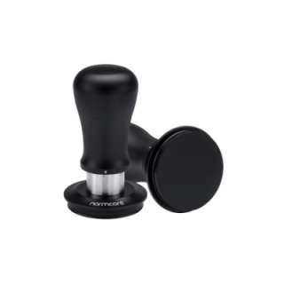 Normcore V5 Tamper med Fjeder & Titaniumsbelægning 53,3 mm Sort